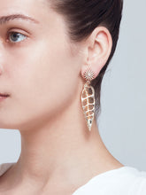 Load image into Gallery viewer, Earrings dore and lame pairs with labrodorite
