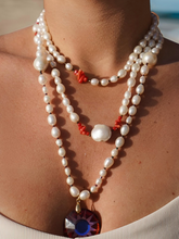 Load image into Gallery viewer, Helios Pearl Necklace
