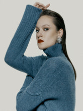 Load image into Gallery viewer, Insignia Earrings Lame bronze 18K gold plated with crystals
